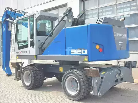 Konvolutt gravemaskin 2016 Fuchs MHL320 F (3)