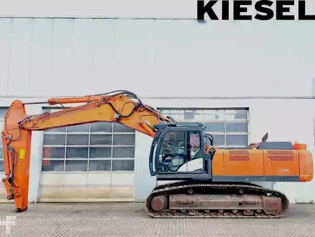 Excavadoras de cadenas 2014 Hitachi KTEG KMC350-5 (1)