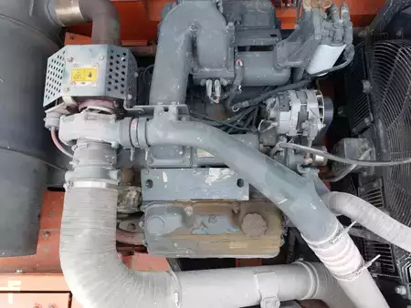 Demoliční bagry 2012 Doosan DX420LC (7)