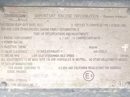Demoliční bagry 2012 Doosan DX420LC (8)