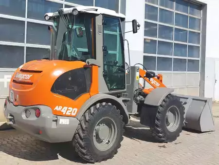 Chargeuse sur pneus 2023 Atlas AR420 (6)