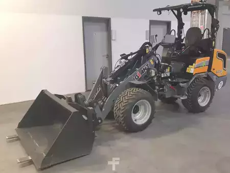 Andet 2023 Giant G2700E X-Tra Elektro (2)