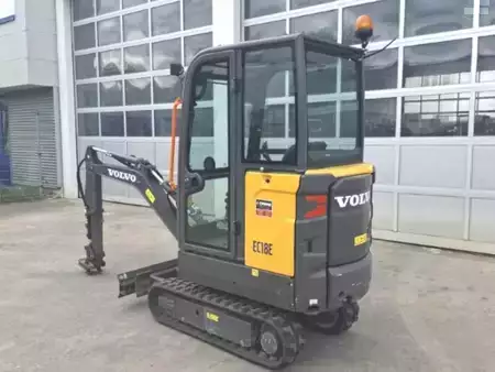 Mini-koparki 2023 Volvo EC18E (3)