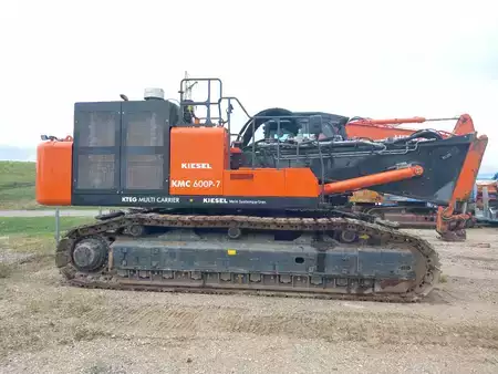 Koparki do wyburzeń 2023 Hitachi KTEG KMC600P-7 (2)
