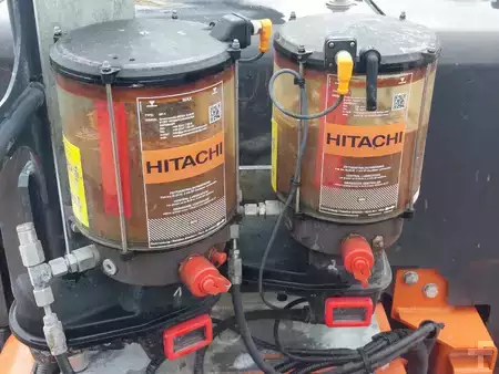 Koparki do wyburzeń 2023 Hitachi KTEG KMC600P-7 (8)
