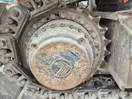 Koparki do wyburzeń 2019 Hitachi KTEG KMC600P-6 (11)