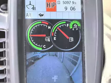 Koparki do wyburzeń 2019 Hitachi KTEG KMC600P-6 (18)