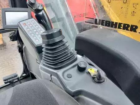 Koparki gąsienicowe 2017 Liebherr R922 SLC (16)