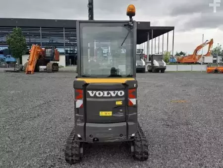 Mini-koparki 2023 Volvo EC18E (3)