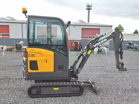 Mini-koparki 2023 Volvo EC18E (4)