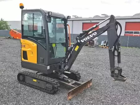 Mini-koparki 2023 Volvo EC18E (5)