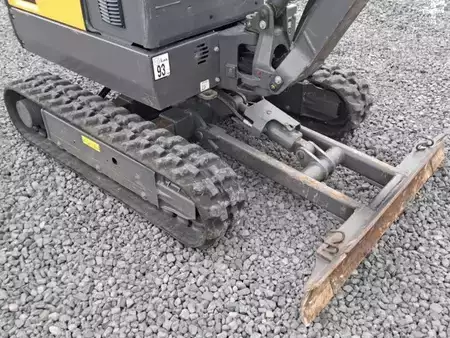 Mini-koparki 2023 Volvo EC18E (7)