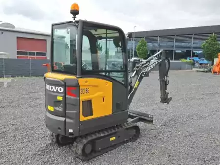 Mini-koparki 2023 Volvo EC18E (5)
