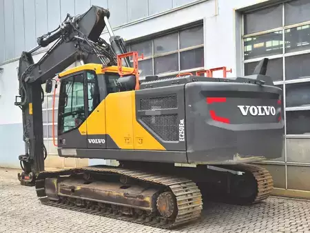 Korečková rýpadla 2019 Volvo EC250ENL (3)