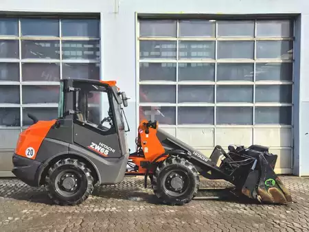 Kompaktní nakladače 2022 Hitachi ZW65-6 (5)