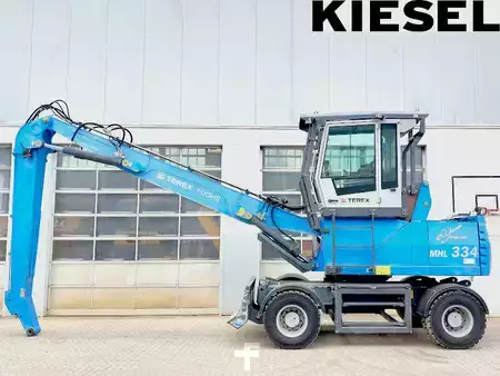 Materiel handler 2013 Fuchs MHL334 D (1)