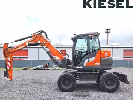 Kompaktní nakladače 2024 Hitachi ZX95W-7 (1)