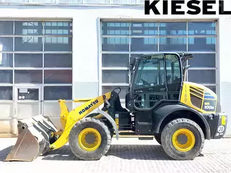 Pyöräkuormaajat 2016 Komatsu WA100M-7 (1)