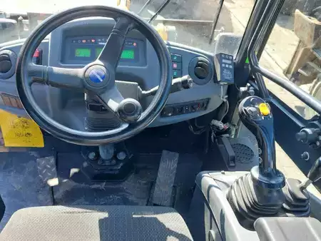Pyöräkuormaajat 2016 Komatsu WA100M-7 (9)