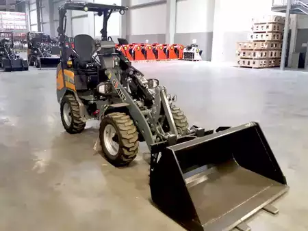 Pozostałe 2023 Giant G2200E X-Tra Elektro (4)