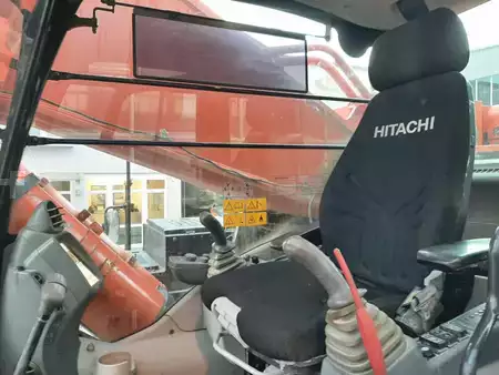 Koparki gąsienicowe 2015 Hitachi ZX870LCH-5 (10)