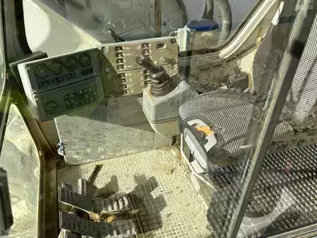 Escavadora de rastos 2004 O-K RH30F (7)