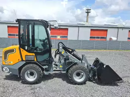 Kompaktní nakladače 2023 Giant G2700E X-Tra Elektro (5)