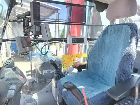 Koparki do wyburzeń 2019 Hitachi KTEG KMC600P-6 (13)