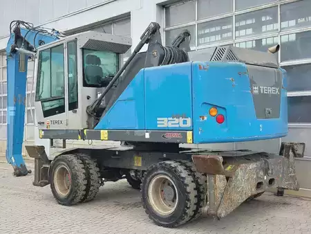 Překládací bagry  2016 Fuchs MHL320 F (3)