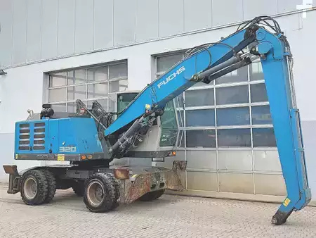 Překládací bagry  2016 Fuchs MHL320 F (4)