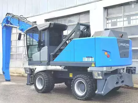 Materiaalinkäsittelykoneet  2022 Fuchs MHL331 F (3)
