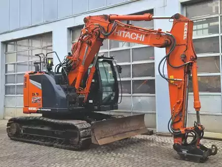 Escavatori cingolati 2022 Hitachi ZX135US-7 (4)