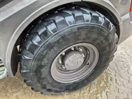 Kolové nakladače 2021 Mecalac AX850 (14)