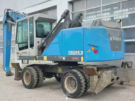 Materiaalinkäsittelykoneet  2016 Fuchs MHL320 F (3)