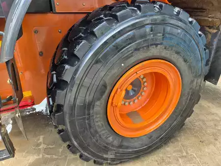 Hjullæsser 2022 Hitachi ZW220-7 (11)