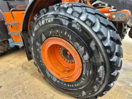 Hjullæsser 2022 Hitachi ZW220-7 (12)