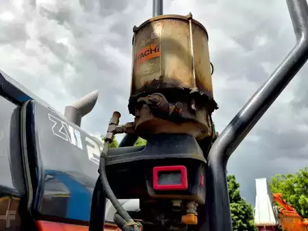 Hjullæsser 2022 Hitachi ZW220-7 (9)
