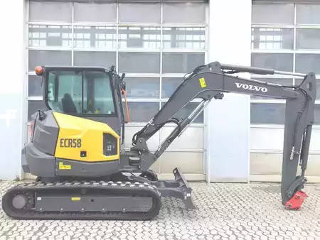 Minibagry 2023 Volvo ECR58F (5)