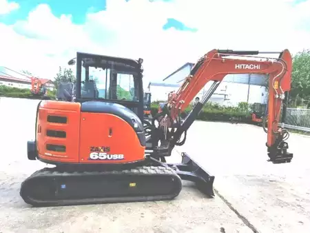 Minigraver 2023 Hitachi ZX65USB-6 (5)