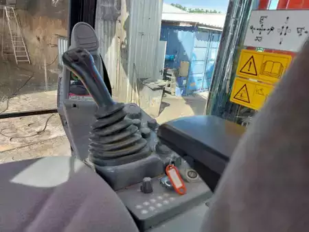 Escavatori cingolati 2017 Hitachi KTEG KLS400-6 (12)