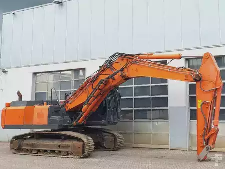 Escavatori cingolati 2014 Hitachi KTEG KMC350-5 (4)