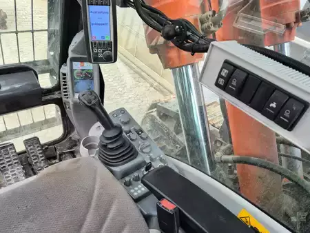 Beltegraver 2019 Hitachi KTEG KMC600P-6 (17)