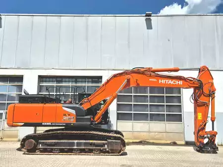 Beltegraver 2023 Hitachi ZX350LCN-7 (5)