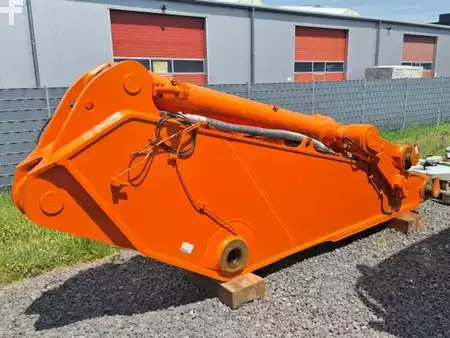 Beltegraver 2023 Hitachi ZX690LCH-7 (7)