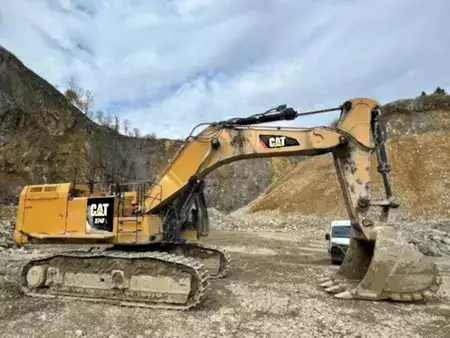 Bæltegraver 2017 Caterpillar 374FL (3)