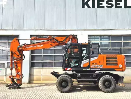 Kerekes kotrógép 2023 Hitachi ZX220W-7 (1)