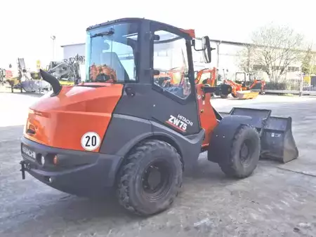 Kompaktlader 2022 Hitachi ZW75-6 (6)