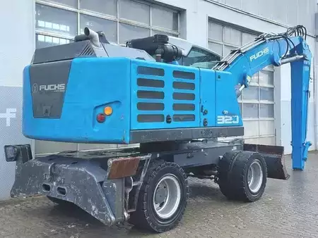 Překládací bagry  2017 Fuchs MHL320 F (6)