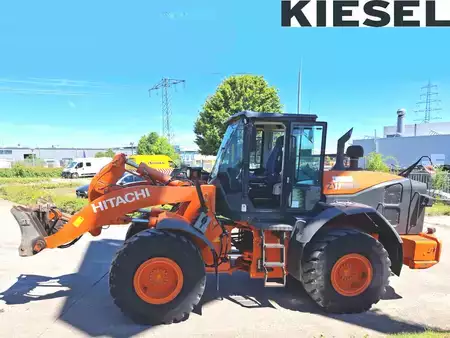 Wheel Loaders 2015 Hitachi ZW180-5 (1)
