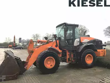 Wheel Loaders 2017 Hitachi ZW180-6 (1)